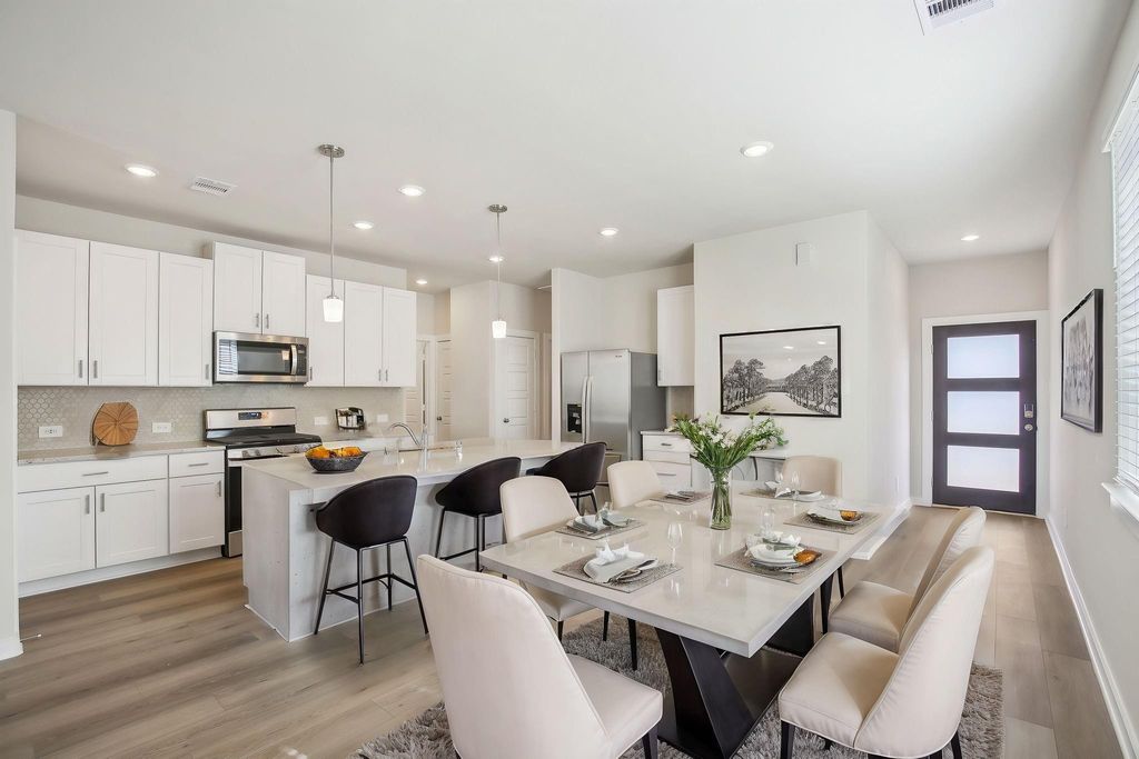 Photo of 252 Charles Ridge Drive, Conroe, TX 77316 (MLS # 35830314)