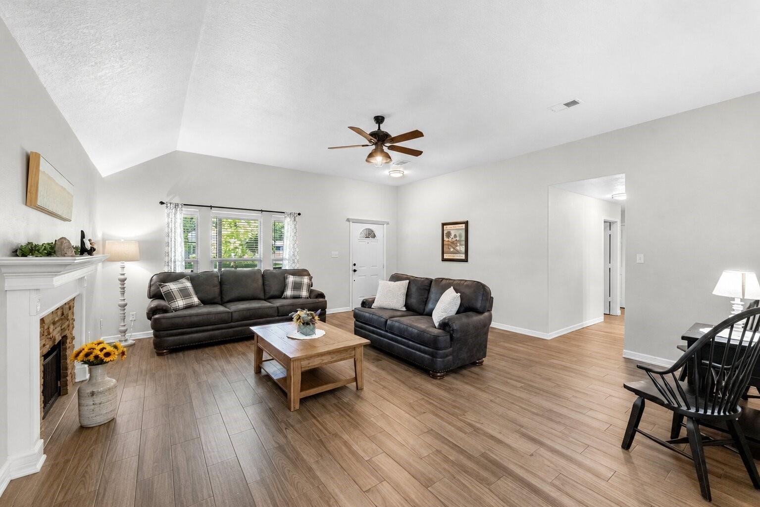 606 Walnut Street