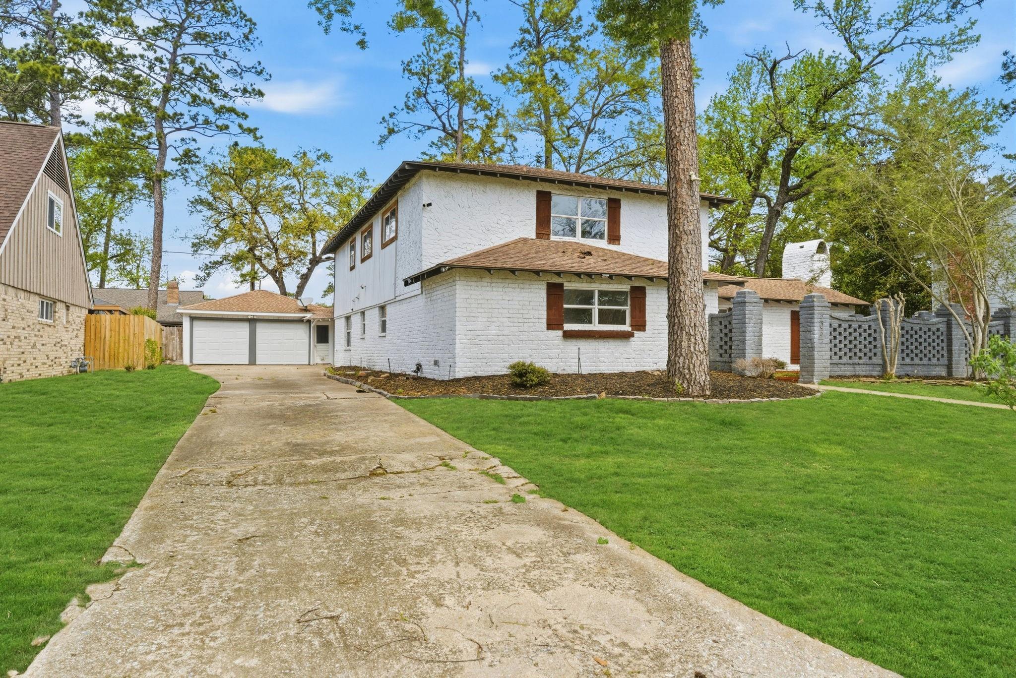 206 W North Hill Drive