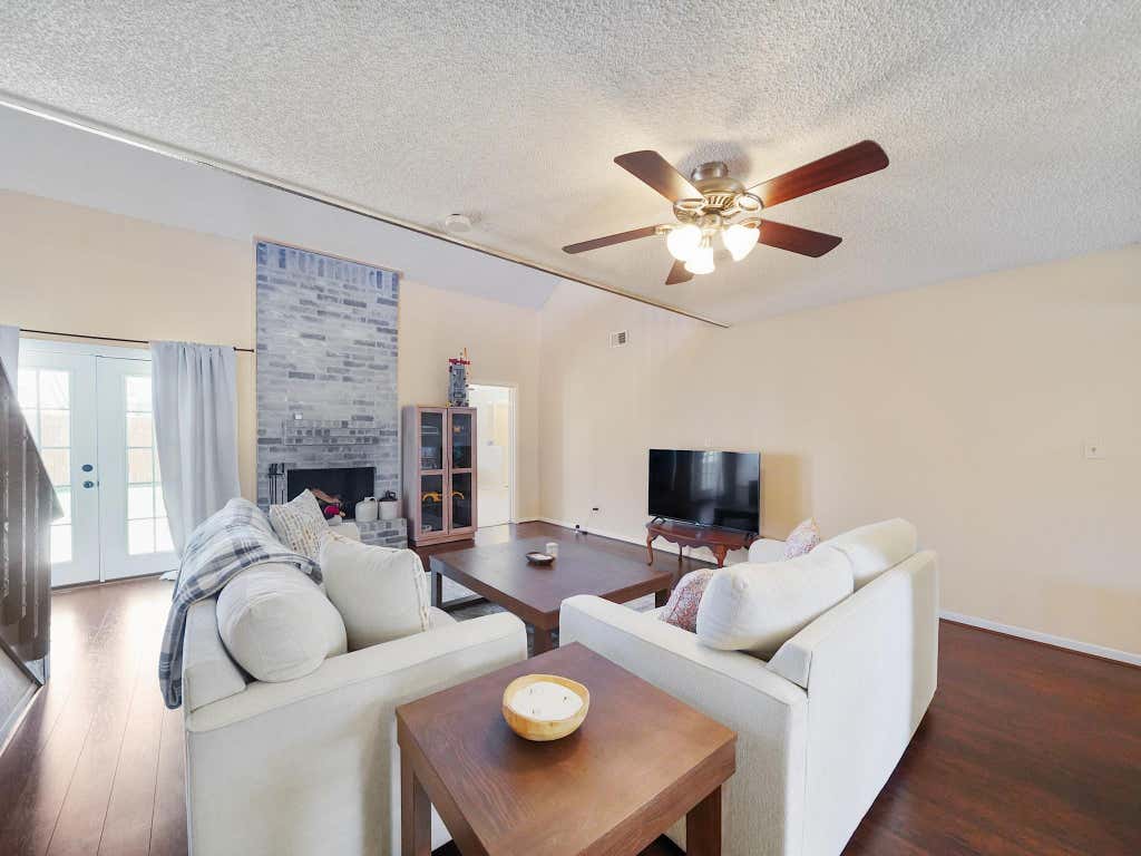 Photo of 2239 Highland Hills Drive, Sugar Land, TX 77478 (MLS # 66683032)
