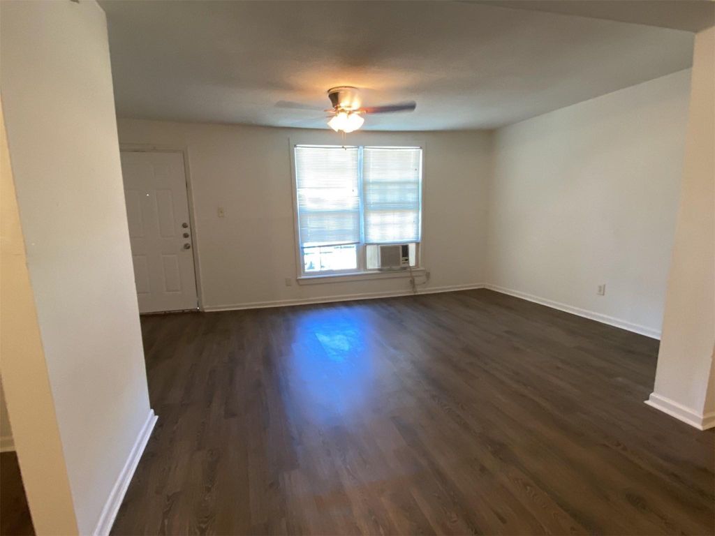 Photo of 5523 Avenue O 1/2 #East, Galveston, TX 77551 (MLS # 42427782)