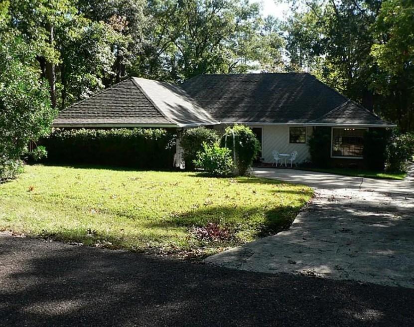 371 Carriage Trail