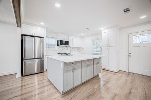 Photo of 1739 Nocturne Lane, Houston, TX 77043 (MLS # 74889132)