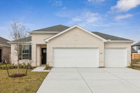 Photo of 1017 S Oakhurst Drive, Dayton, TX 77535 (MLS # 10396024)