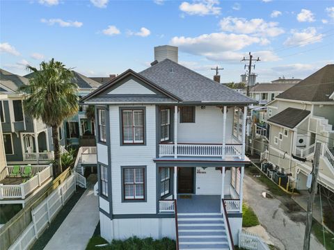 Photo of 313 14th Street, Galveston, TX 77550 (MLS # 87774847)