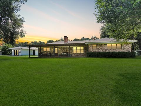 Photo of 10325 Hwy 69 S S, Warren, TX 77664 (MLS # 33539443)