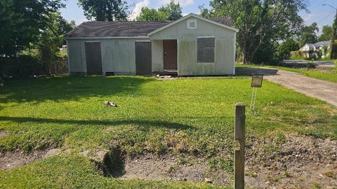 Homes For Sale - 7502 Bywood Street<br/> Houston, TX 77028