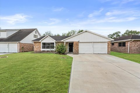 Photo of 11623 Carvel Lane, Houston, TX 77072 (MLS # 5257601)