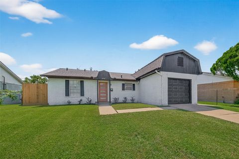 Photo of 10967 Fairland Drive, Houston, TX 77051 (MLS # 92625600) Photo of 10967 Fairland Drive, Houston, TX 77051 (MLS # 92625600)