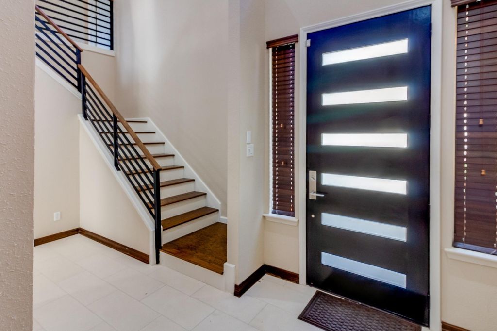 Photo of 1112 Bering Drive #36, Houston, TX 77057 (MLS # 85038242)