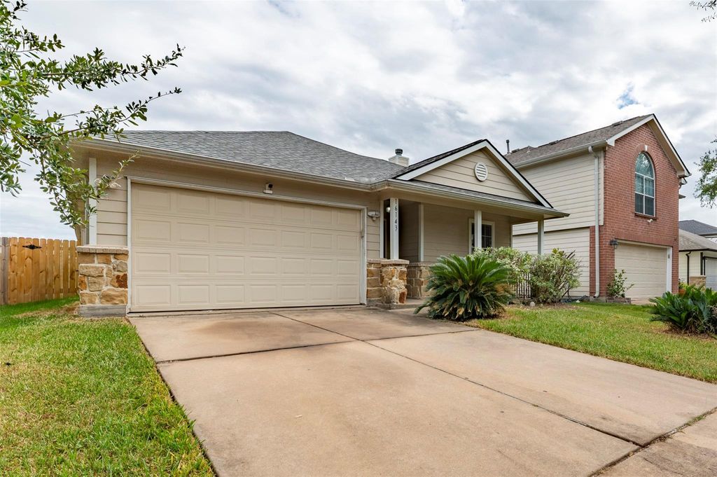 Photo of 16143 Bantam Ridge Court, Houston, TX 77053 (MLS # 13217595)