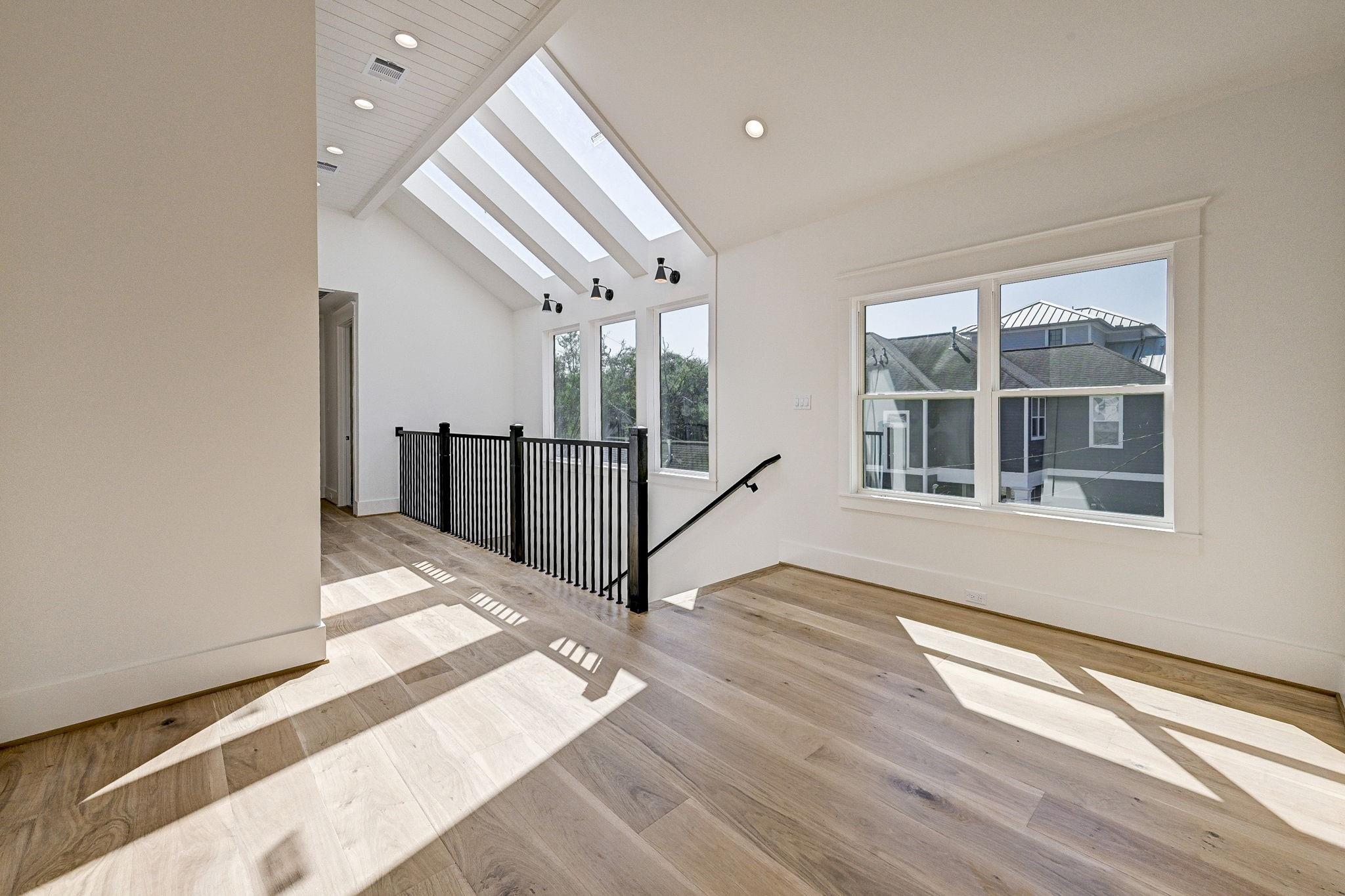 Houston, Texas, 77008, United States, 4 Bedrooms Bedrooms, ,5 BathroomsBathrooms,Residential,Active,2025232