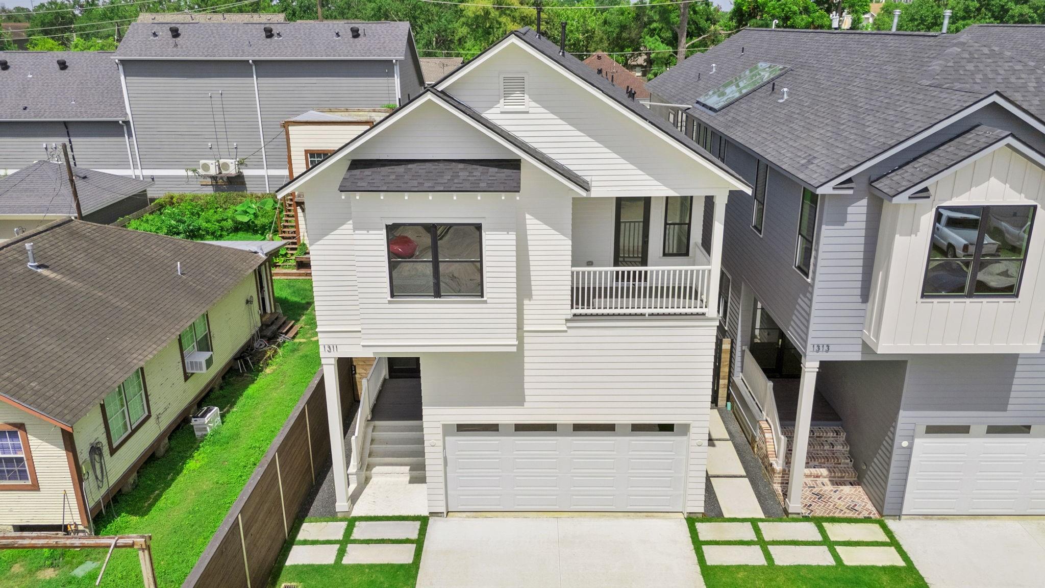 Houston, Texas, 77008, United States, 4 Bedrooms Bedrooms, ,5 BathroomsBathrooms,Residential,Active,2025232