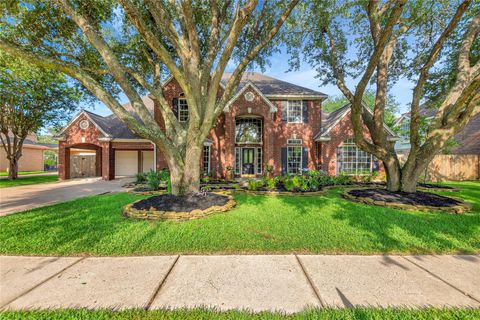 1122 Lake Country Drive Taylor Lake Village TX 77586