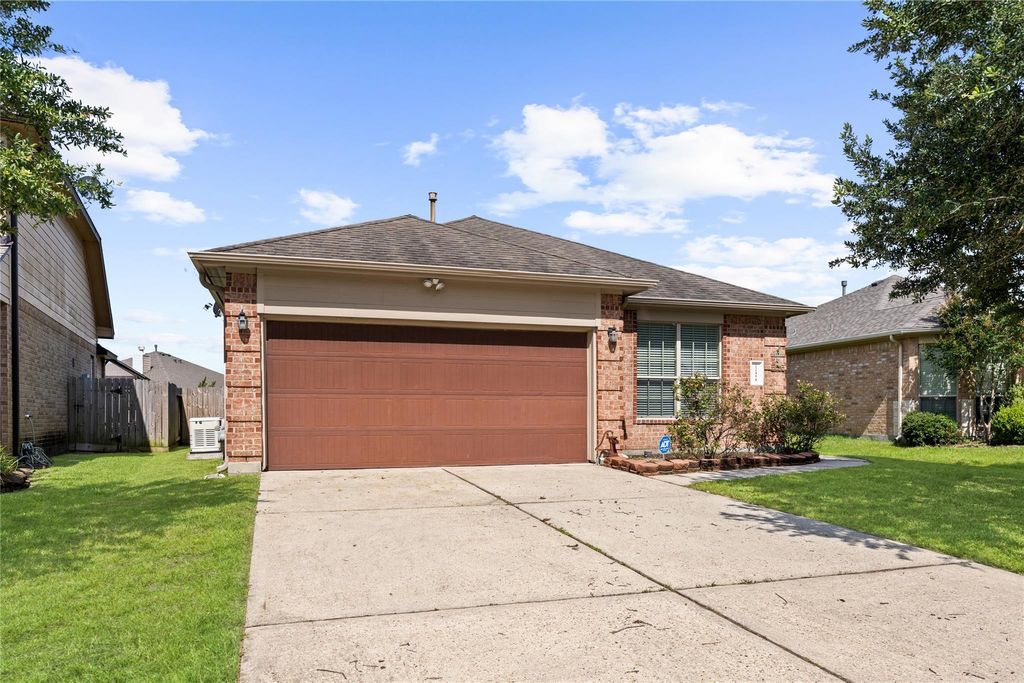 Photo of 22454 Toronado Ridge Lane, Porter, TX 77365 (MLS # 41292018)