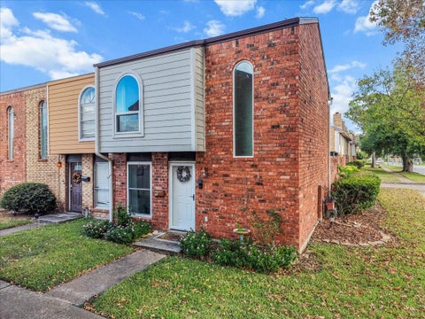 Townhouse For Sale - 1501 Bonanza Road #501<br/> Houston, TX 77062
