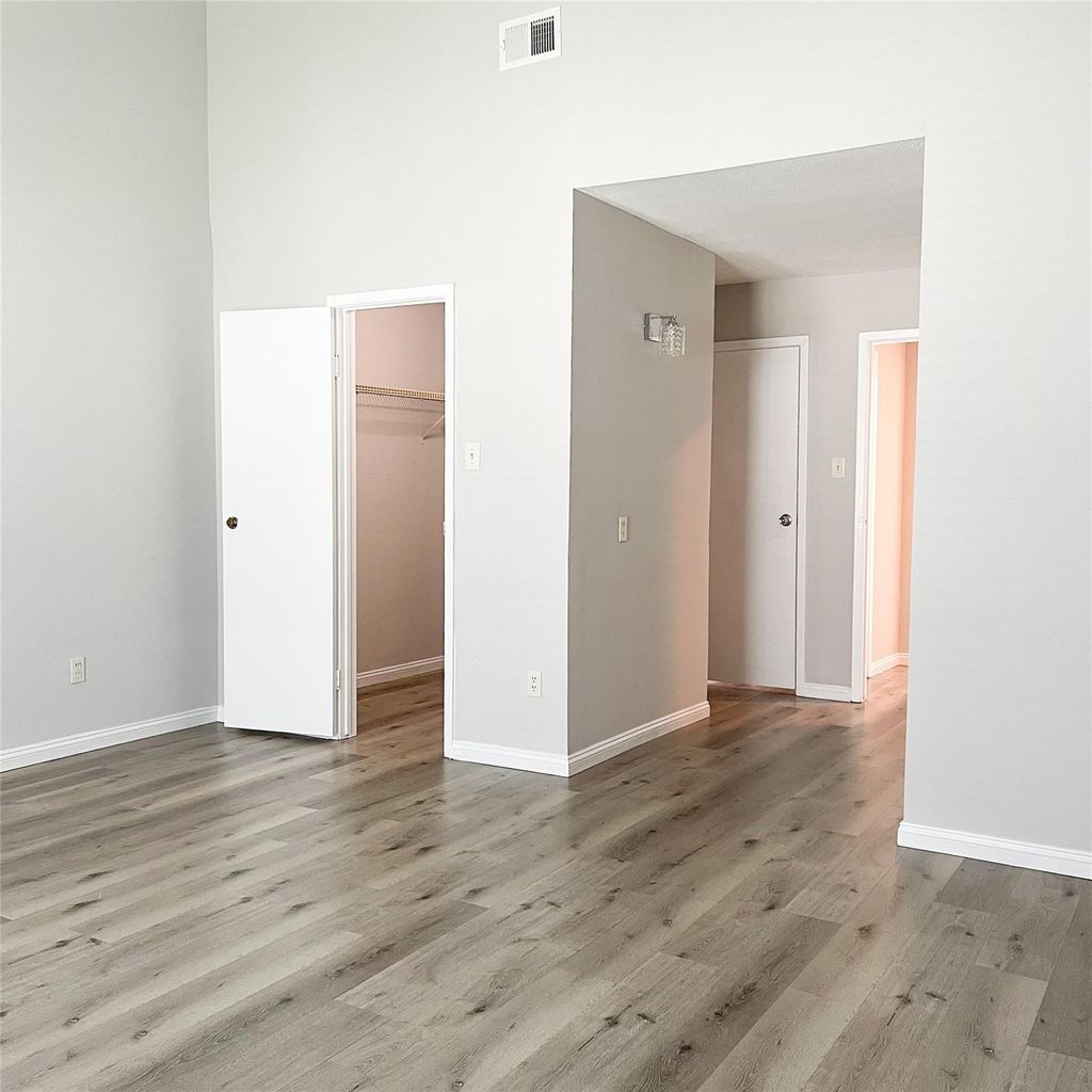 Photo of 8718 Victorian Village Drive #8718, Houston, TX 77071 (MLS # 78200684)