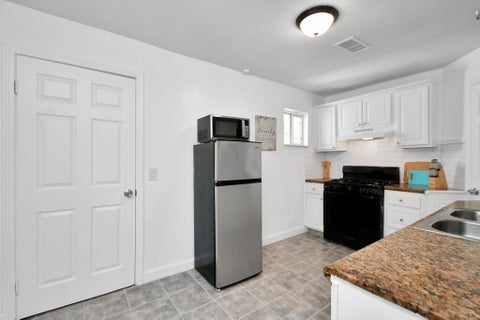 Tiny photo for 3401 Nathaniel Brown Street, Houston, TX 77021 (MLS # 10369829)