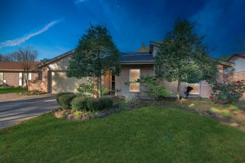 Photo of 16814 Cobble Ridge Drive, Sugar Land, TX 77498 (MLS # 24874201)