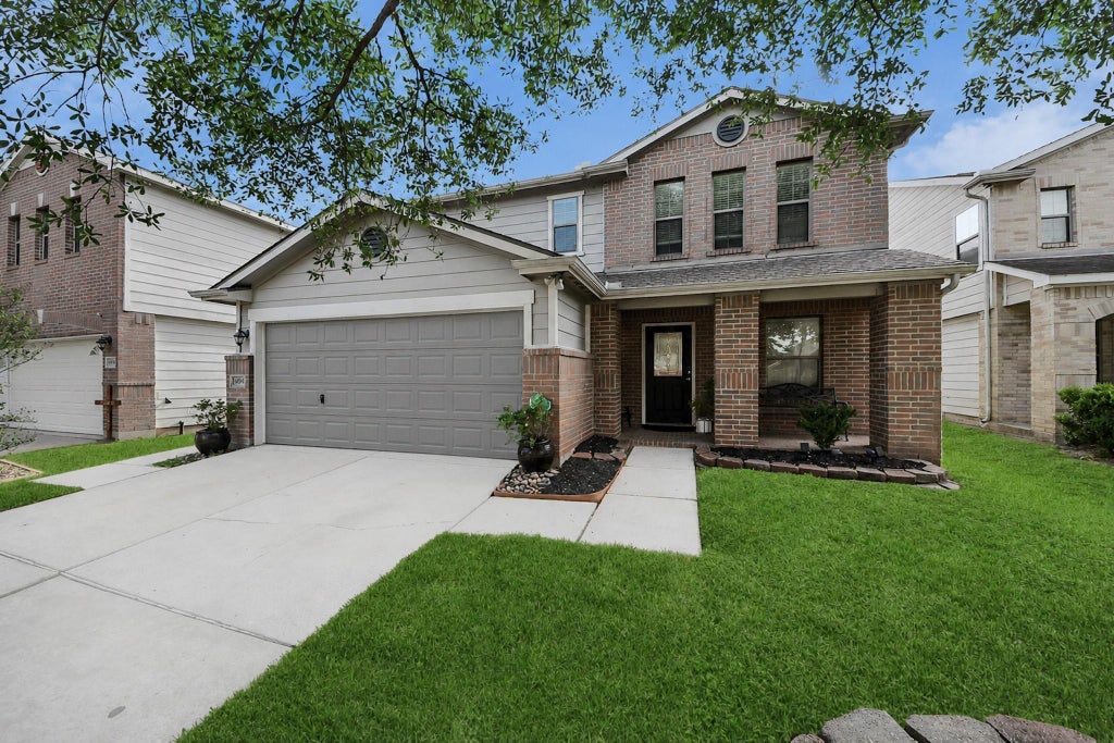 Photo of 13915 Prosperity Ridge Drive, Houston, TX 77048 (MLS # 26503469)