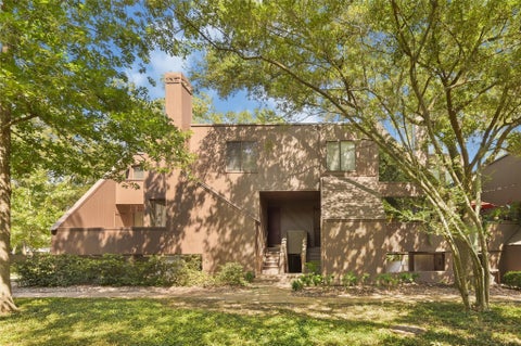 Photo of 268 Litchfield Lane, Houston, TX 77024 (MLS # 40158338)