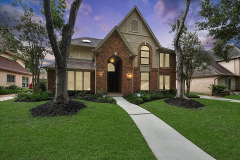 Photo of 2307 Stephens Grant Drive, Sugar Land, TX 77479 (MLS # 50977885)