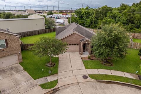 Photo of 8234 Hall View Drive, Houston, TX 77075 (MLS # 5648038)