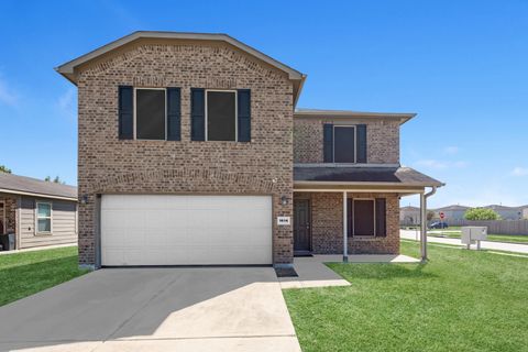 Photo of 1614 Perennial Lane, Rosenberg, TX 77471 (MLS # 79661381)