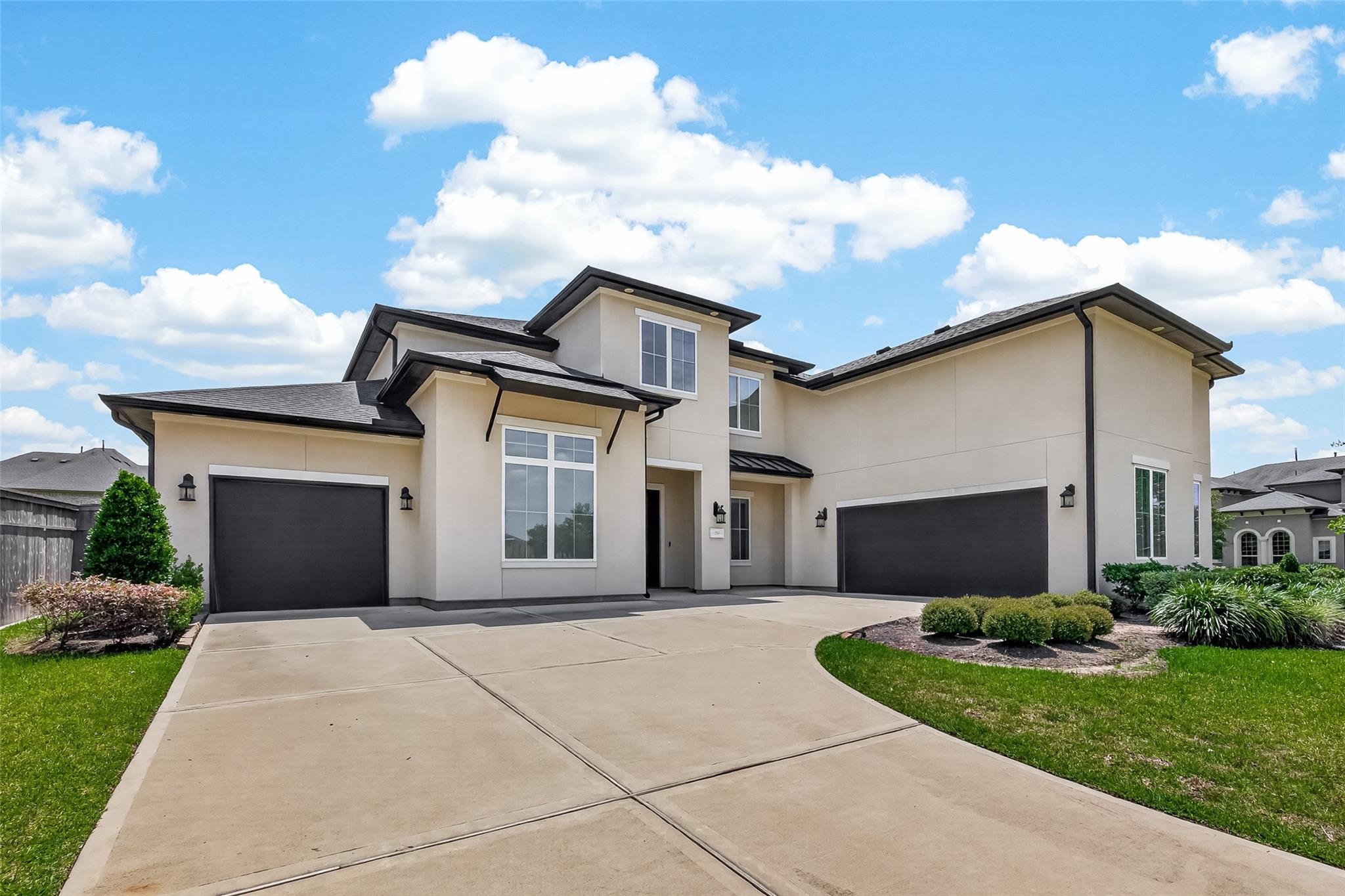 2214 Sunny Spring