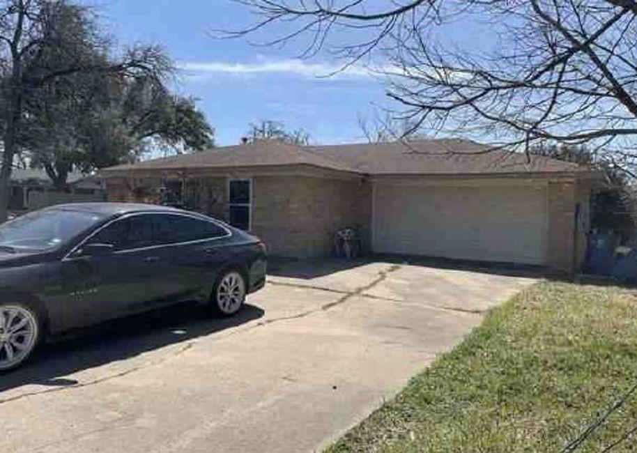 100 Post Oak Lane