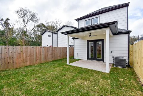 Tiny photo for 8130 Sunnyhill Street, Houston, TX 77088 (MLS # 14739837)