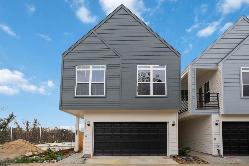 Photo of 6107 De Campo Street, Houston, TX 77091 (MLS # 98407617)