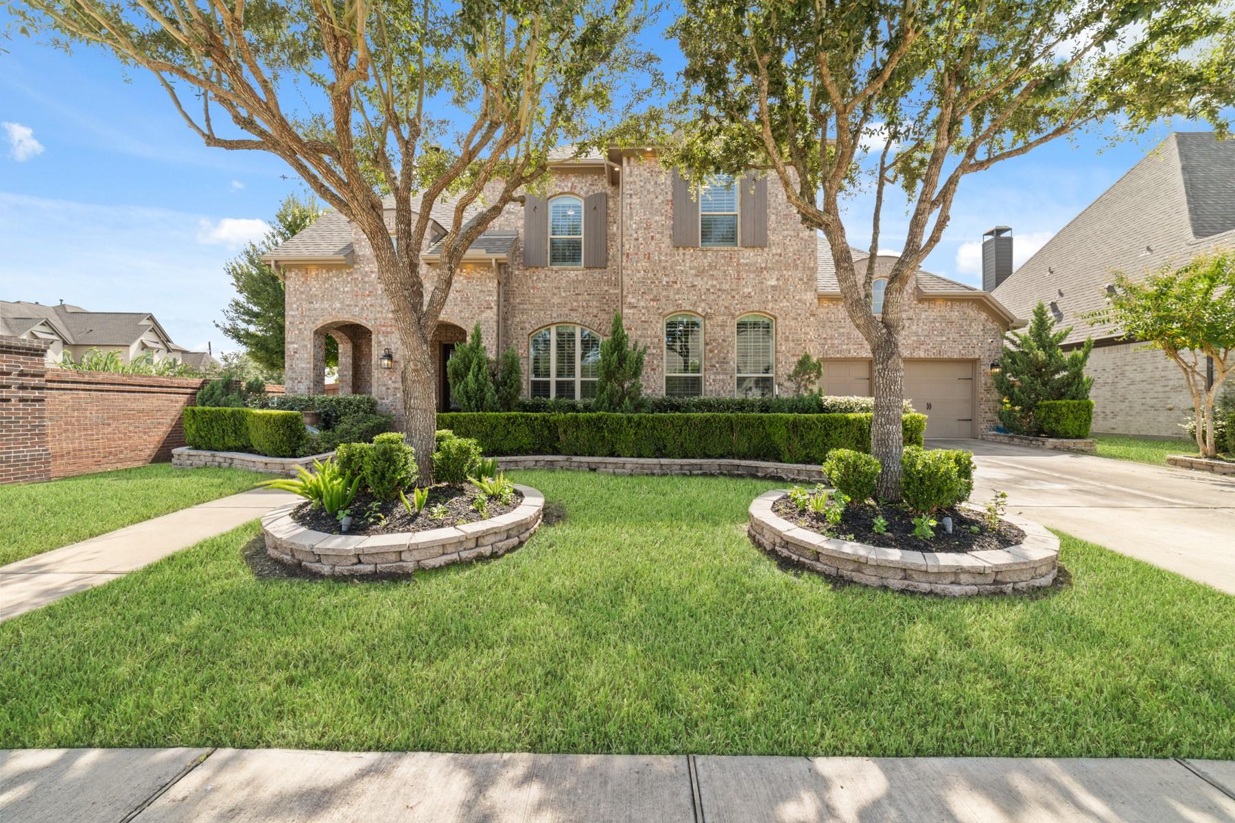 11846 Cardow Drive