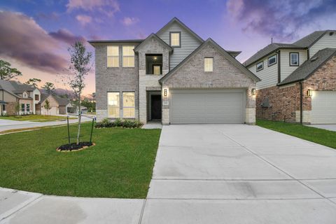 Photo of 12042 Maple Oak Drive Dr, Houston, TX 77066 (MLS # 8167067)