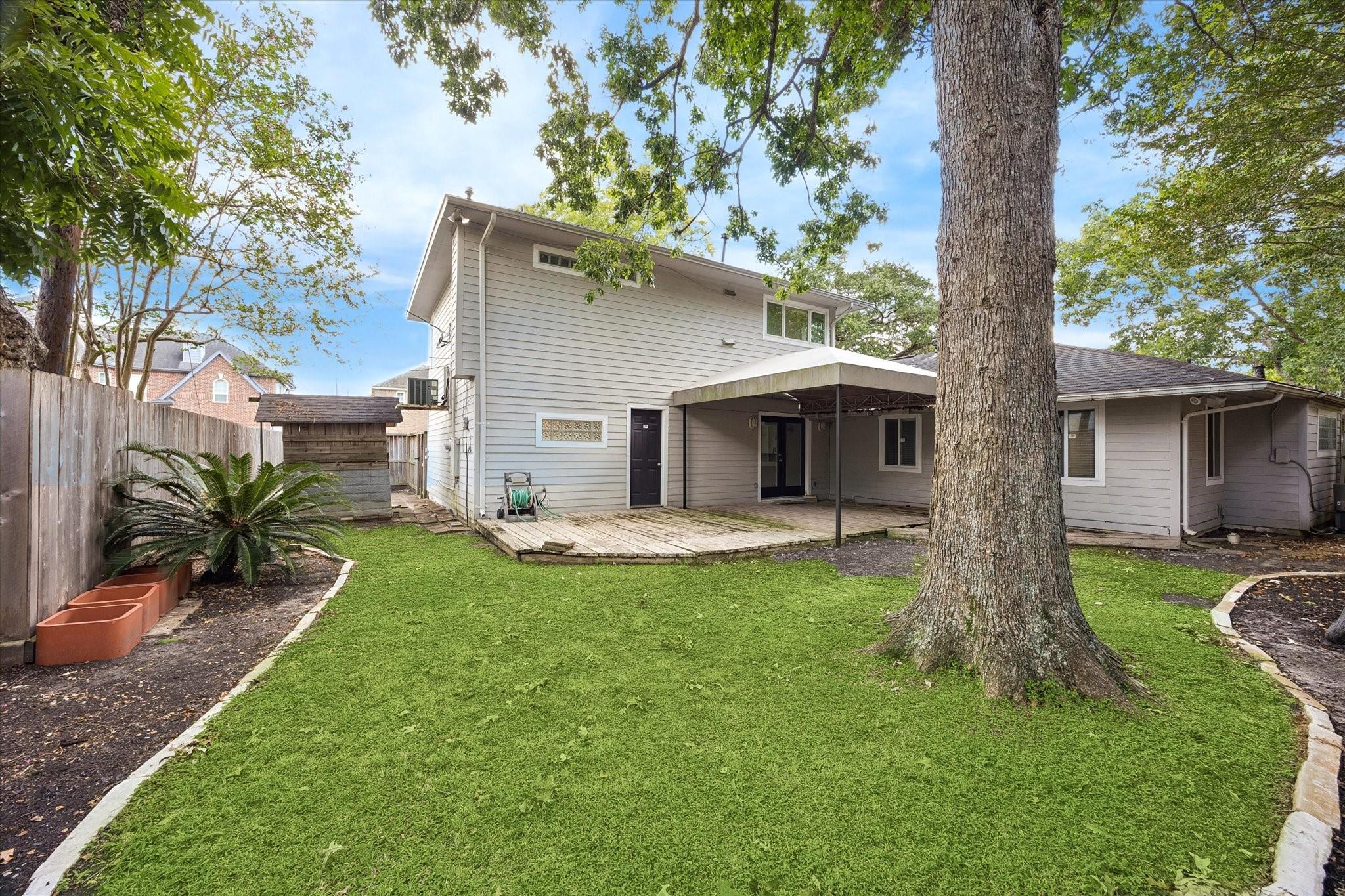 5410 Patrick Henry