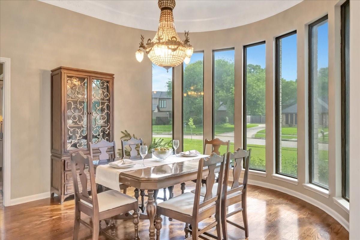 1627 Lake Bluff Drive