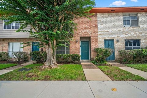 Photo of 7817 Fuqua Street #7817, Houston, TX 77075 (MLS # 24228648)