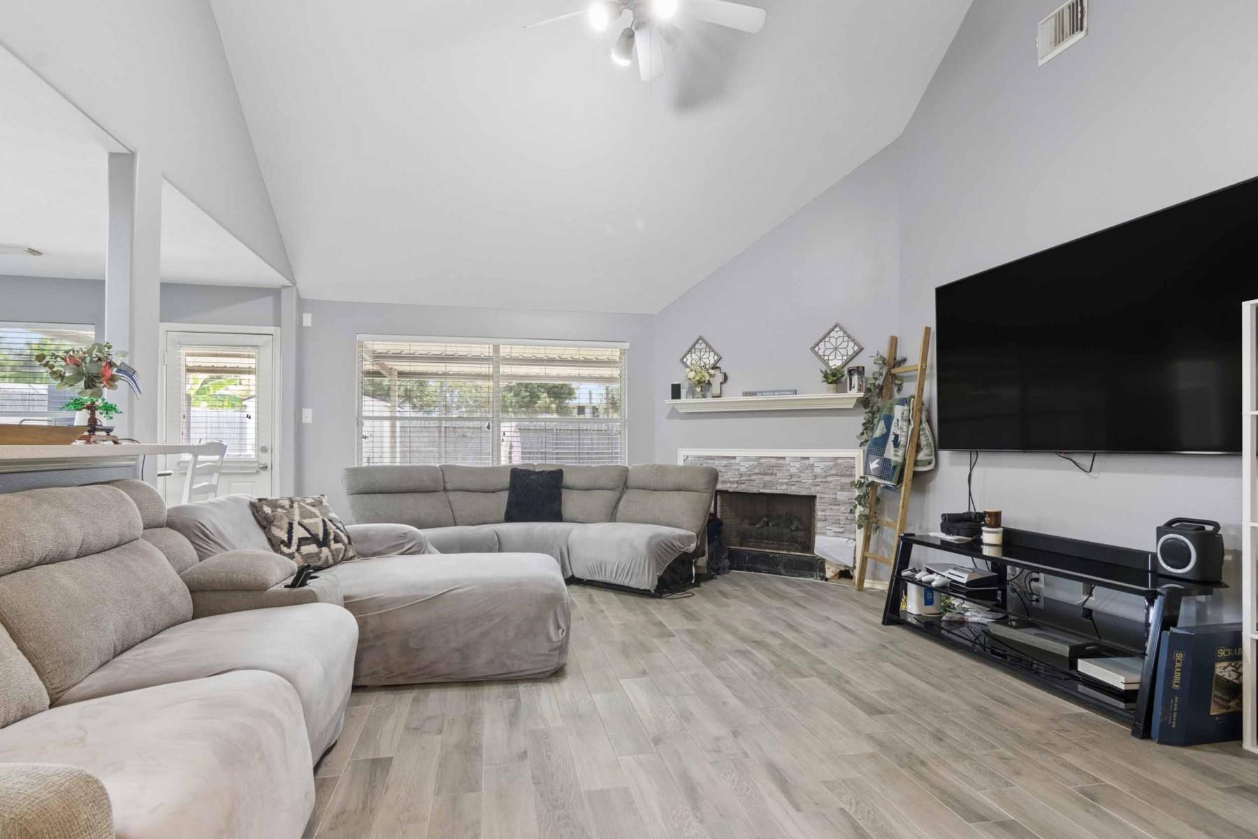 2509 Artesia Drive