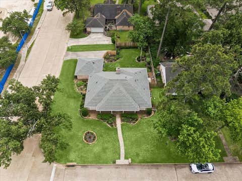 Photo of 1926 Twin Springs DR, Kingwood, TX 77339 (MLS # 91048105)