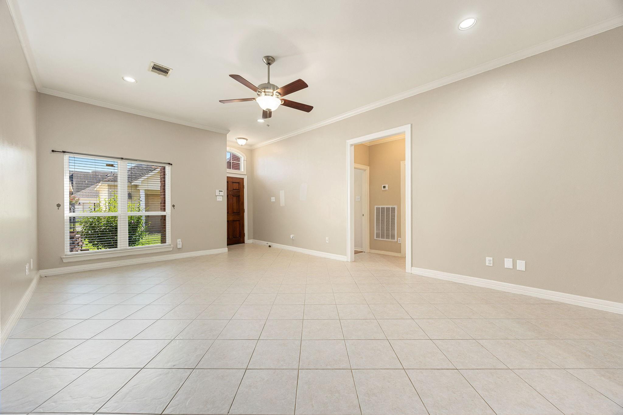1811 Leisure Court