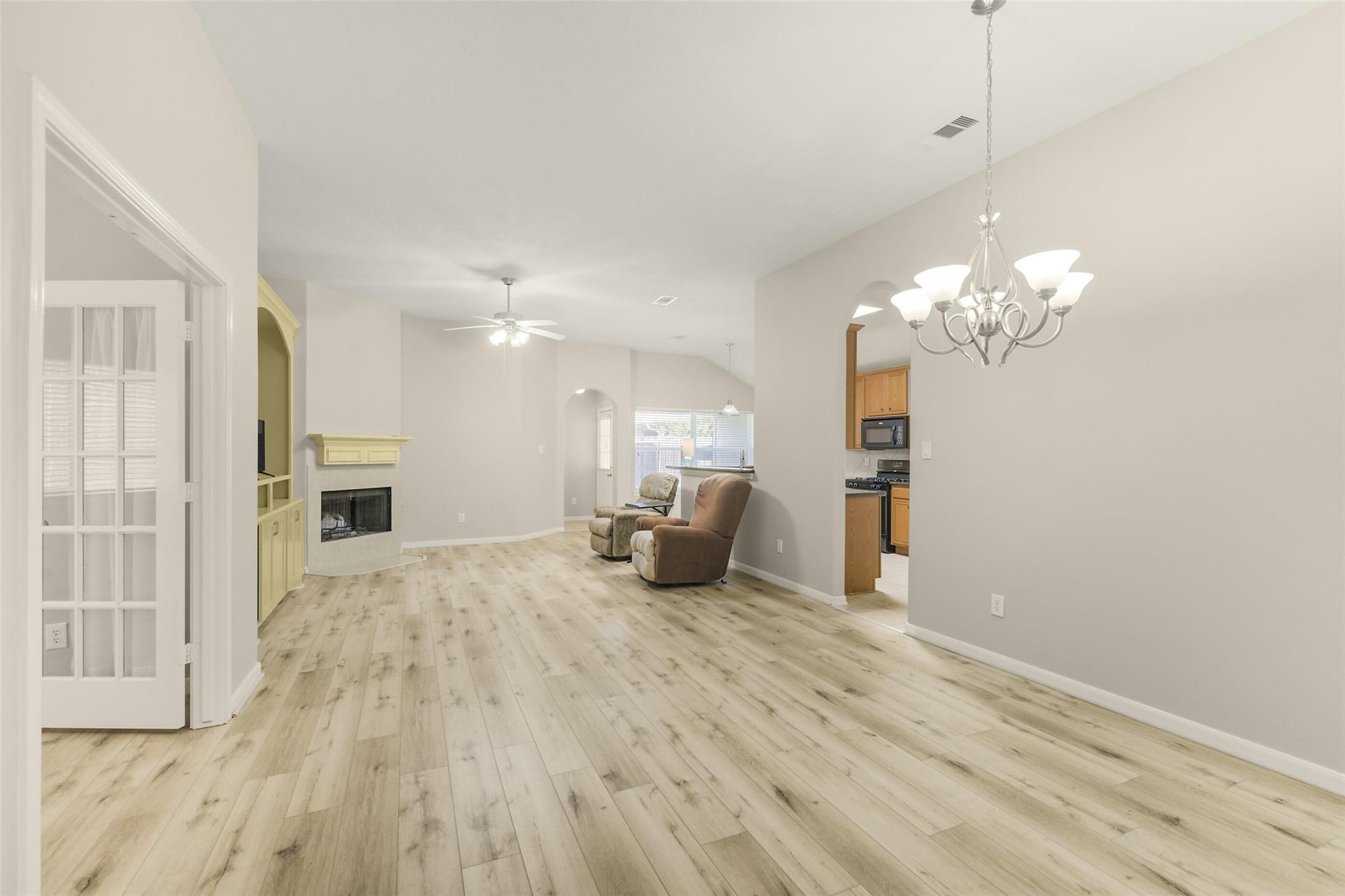 15951 W Bellefontaine Way
