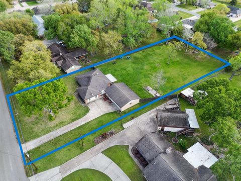 Homes For Sale - 4409 Avenue J<br/> Santa Fe, TX 77510