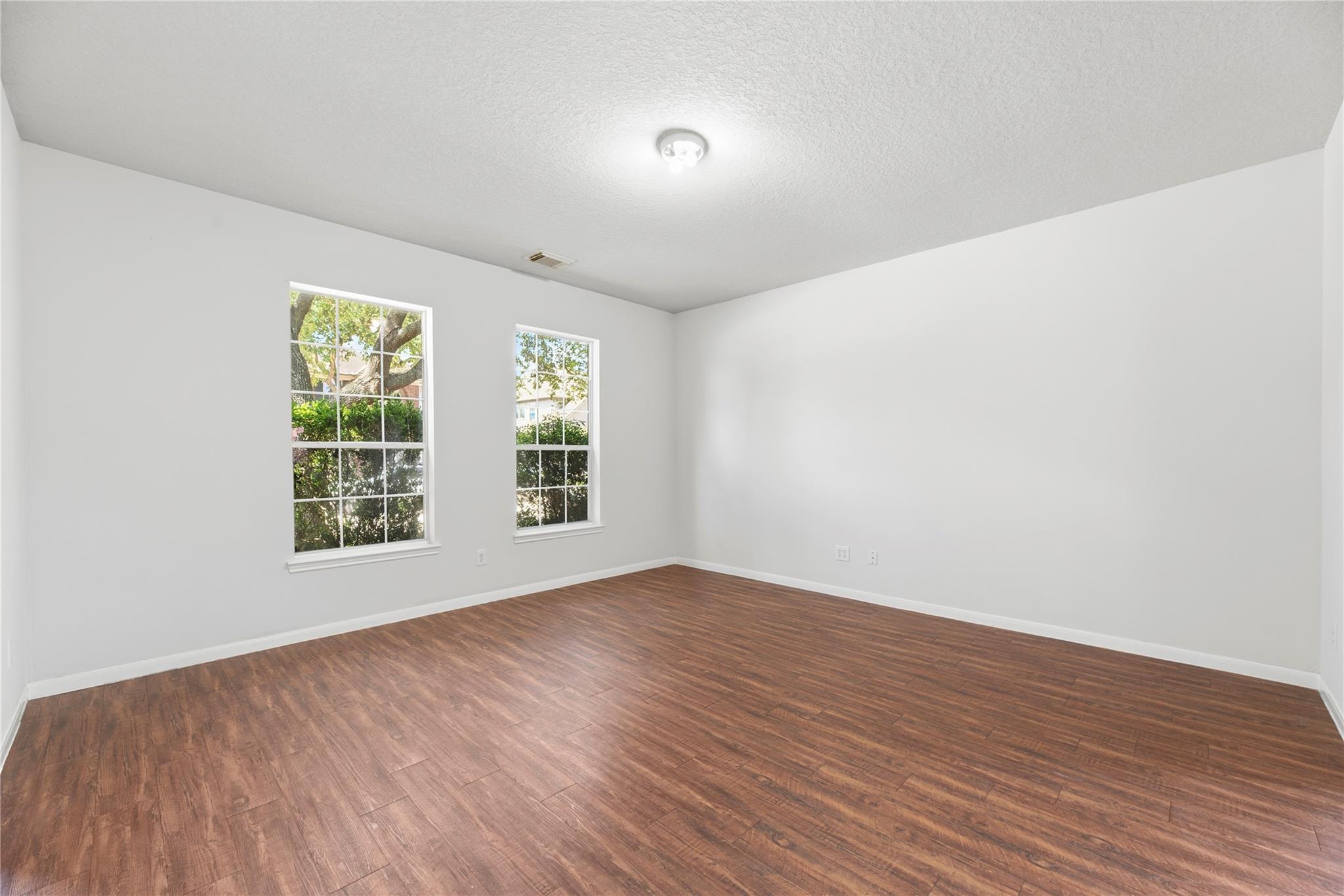 2206 Cambridge Dale Court