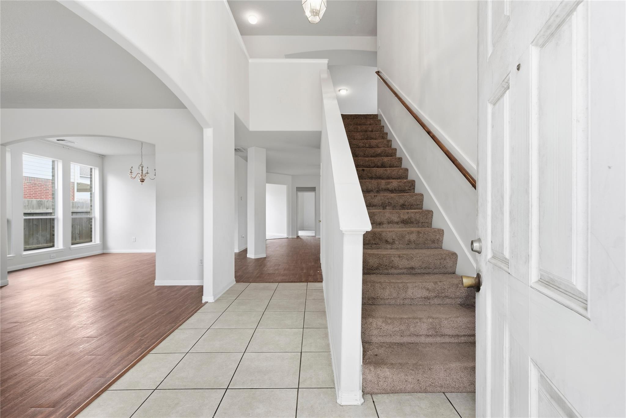 2206 Cambridge Dale Court