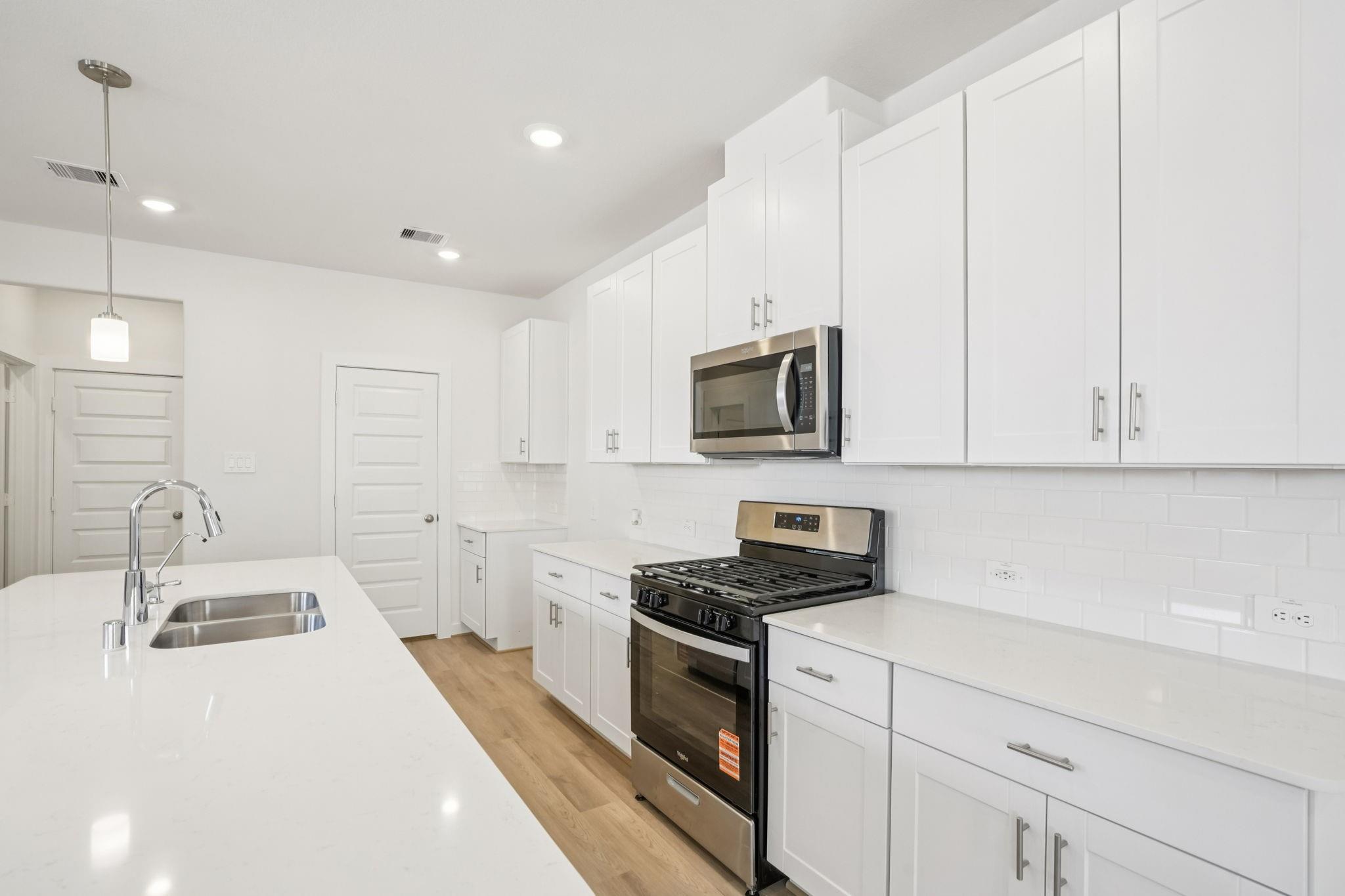 1130 Cedar Place Lane