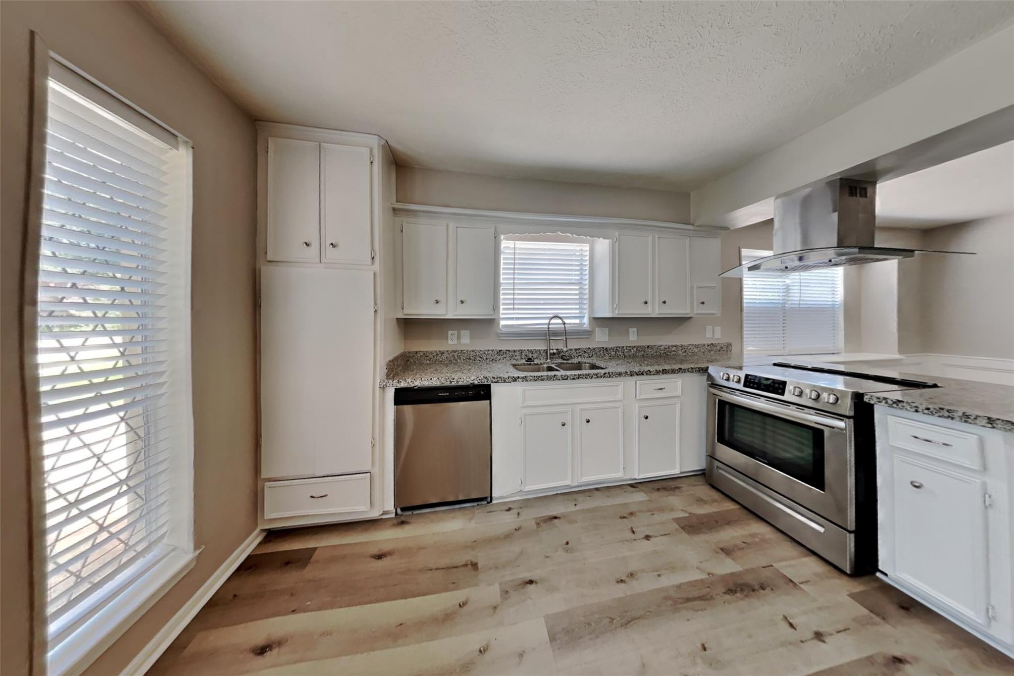 12810 Raven South Drive