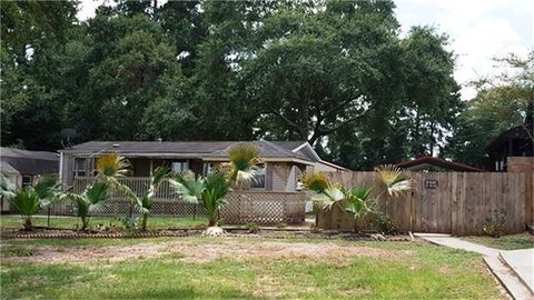 Photo of 13289 Fm 2432 Road, Willis, TX 77378 (MLS # 7228289)