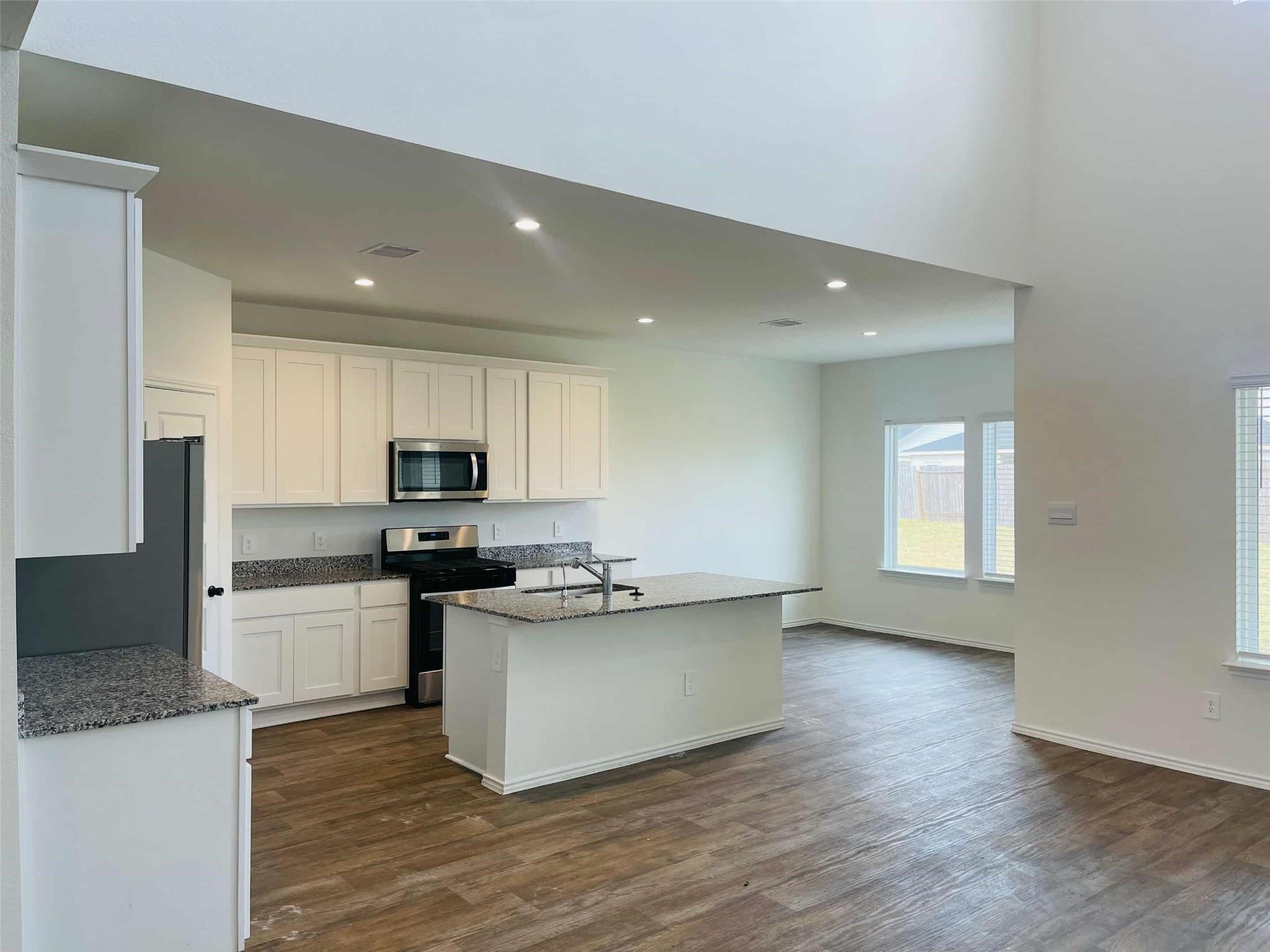 7403 Canyon Stream Street Street