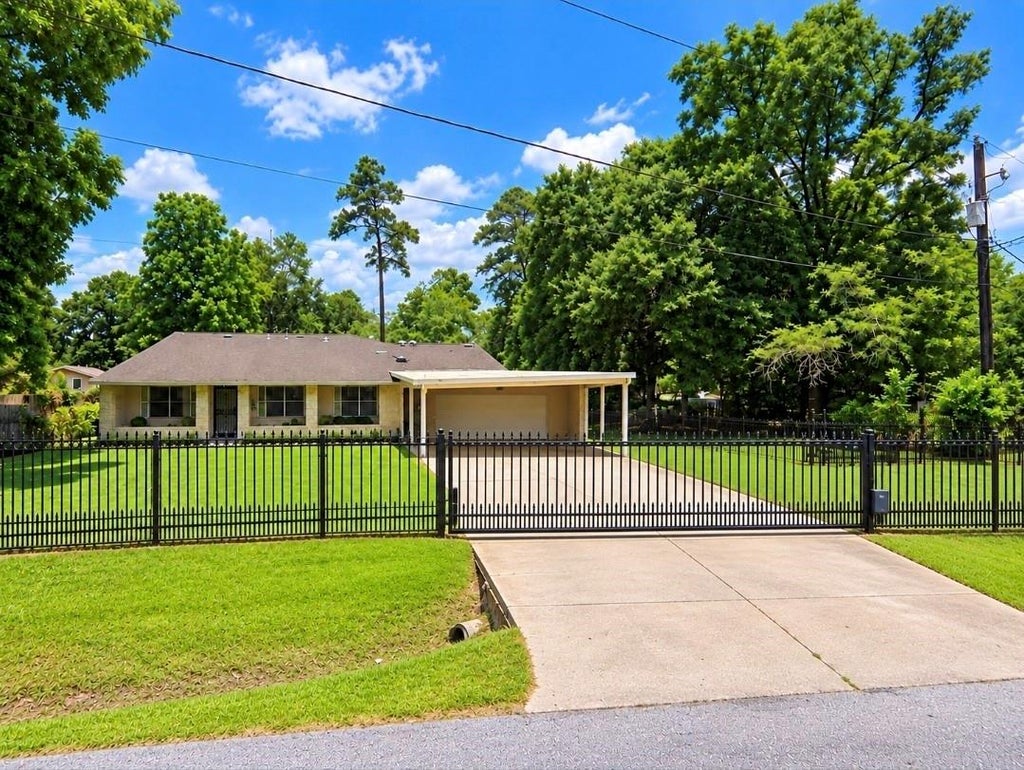 Photo of 7929 Talton Street, Houston, TX 77028 (MLS # 40099968)