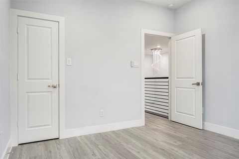 Tiny photo for 4934 Creekmont Drive, Houston, TX 77091 (MLS # 38426610)